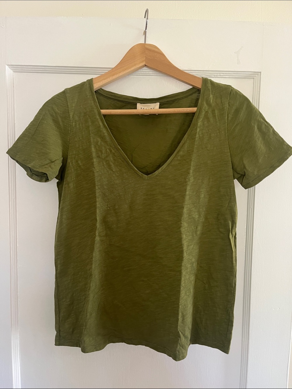 RARE / SOLD OUT ONLINE Sezane Malcom T-Shirt Tee Olive Green XS 100% Cotton